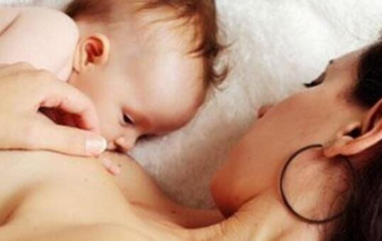 哺乳期3个月奶水不足怎么办 建议宝妈注意多休息(2)