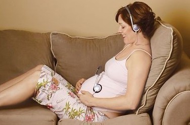 孕晚期胎动厉害正常吗 若胎动次数突然增加减少(3)
