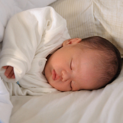 新手宝爸宝妈如何改善宝宝的睡眠?(4)